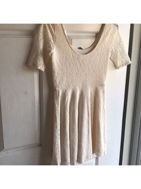 NWT Abercrombie girl’s lace dress.